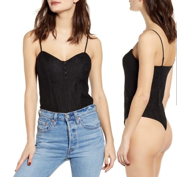 WAYF Portia Black Lace Bodysuit NWT Size Small - Picture 1 of 8